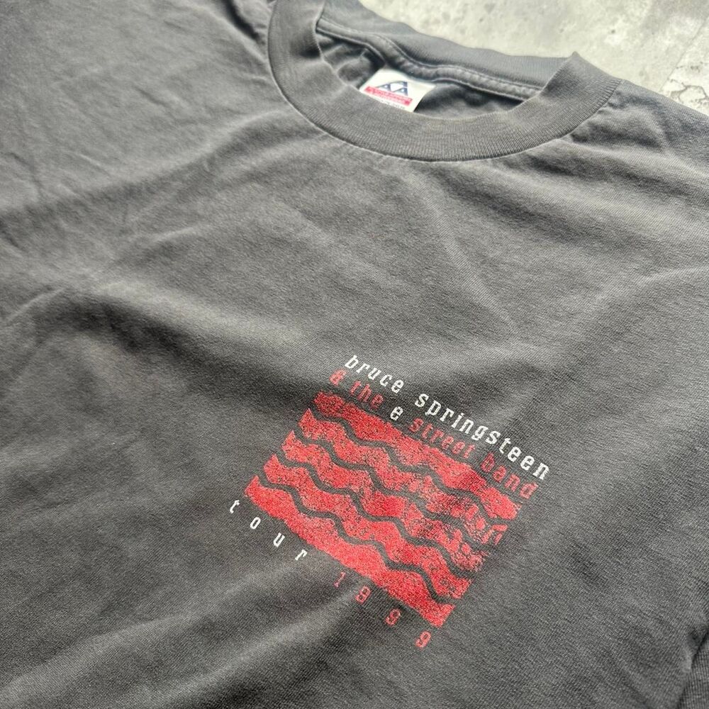 Unbranded Men's Black and Grey T-shirt